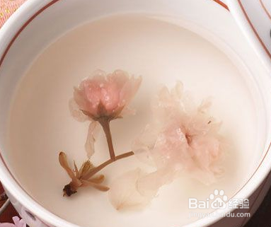 早晨起床空腹喝水的好处