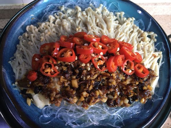 八宝酱蒜蓉粉丝金针菇