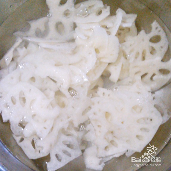 莲藕怎么做好吃—酸辣藕片