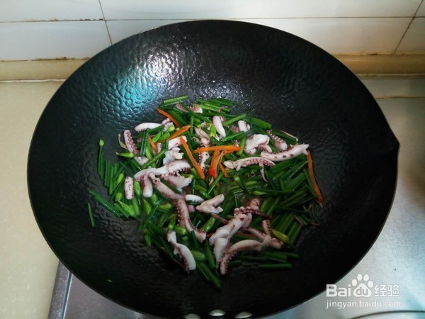 教你做韭菜苔炒鱿鱼