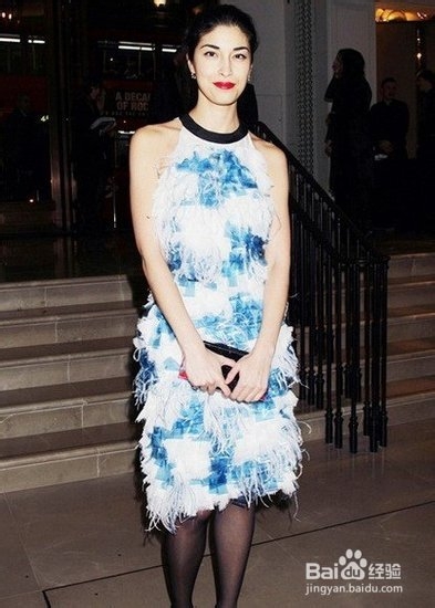 明星蕾丝礼服诠释高端优雅