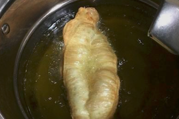 怎样用安琪无铝油条膨松剂做油条