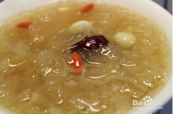 汤品料理之银耳莲子汤做法