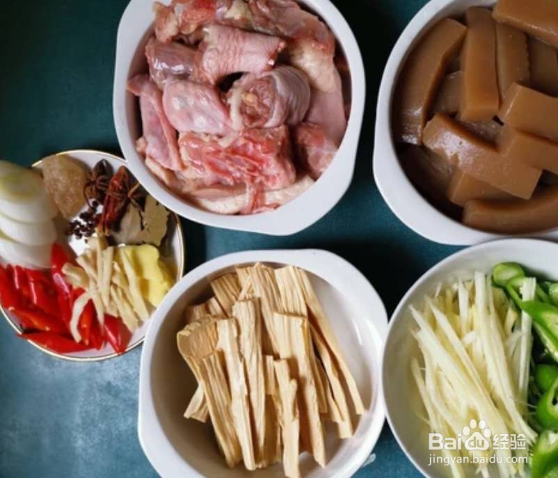 魔芋烧鸭好吃的做法