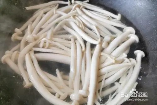 豆腐海鲜菇清汤
