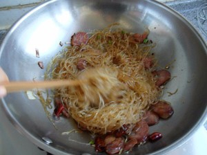 怎样炒粉丝不粘成一坨