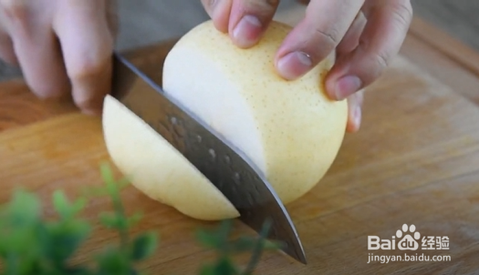 冰糖炖雪梨的做法?