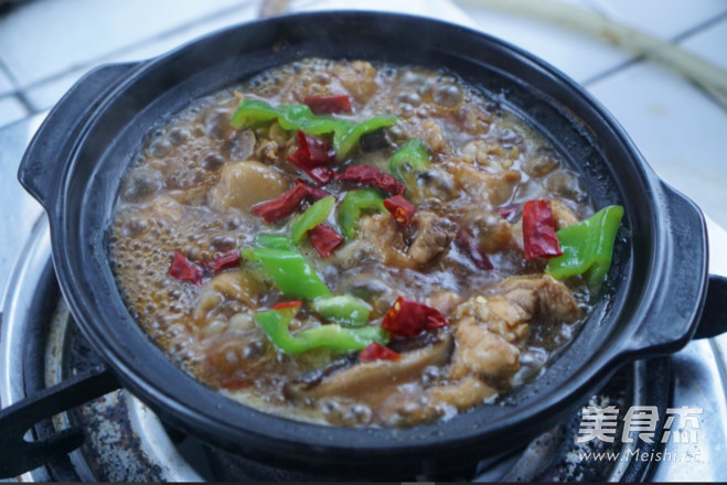 黄焖鸡的家常做法