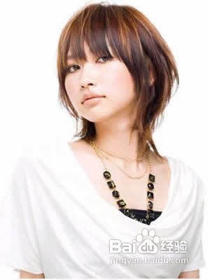 圆脸美女化妆技巧