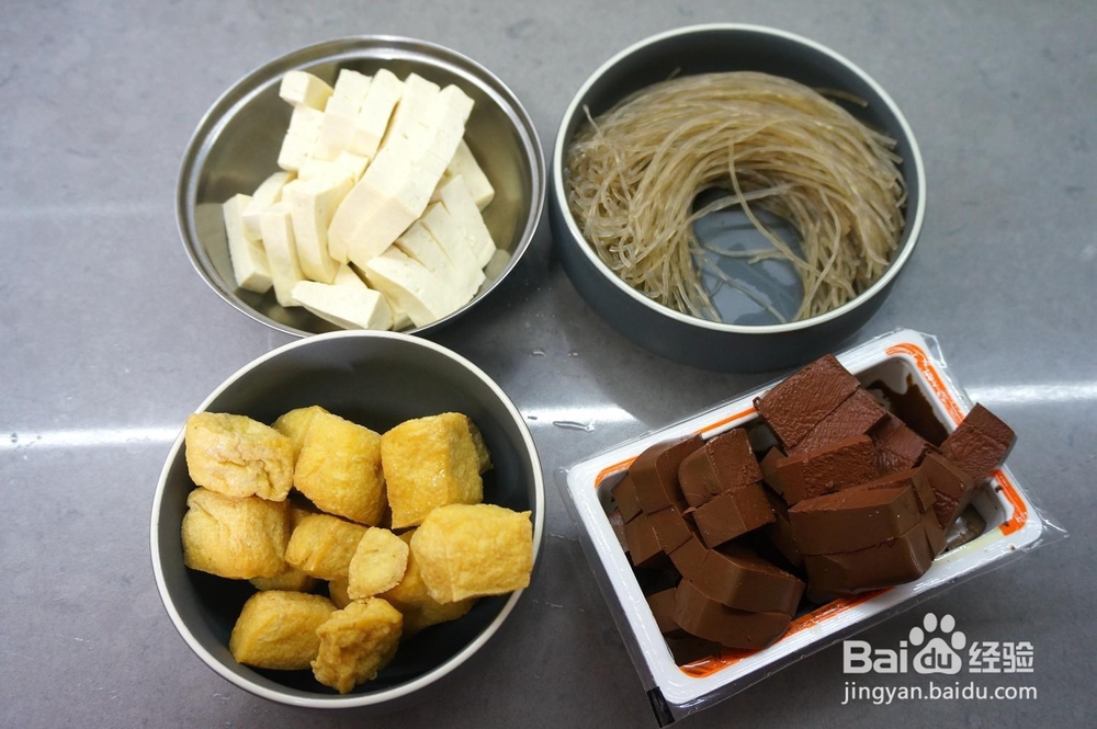 香辣爽口鸭血粉丝汤