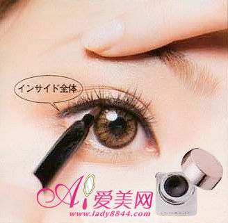 怎样轻松打造最惹人疼爱的水亮无辜大眼妆