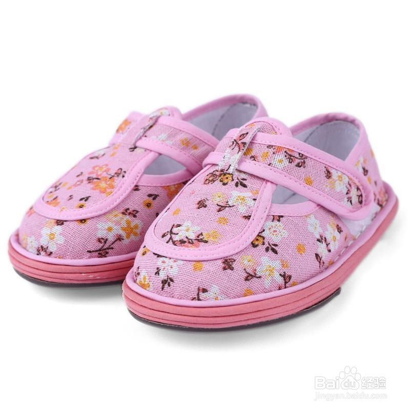 如何给宝宝选够学走路的鞋子