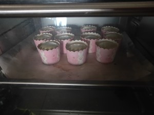 松软的纸杯蛋糕的做法