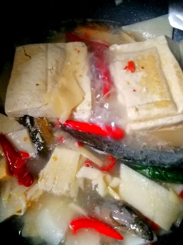 傣味泥鳅钻豆腐