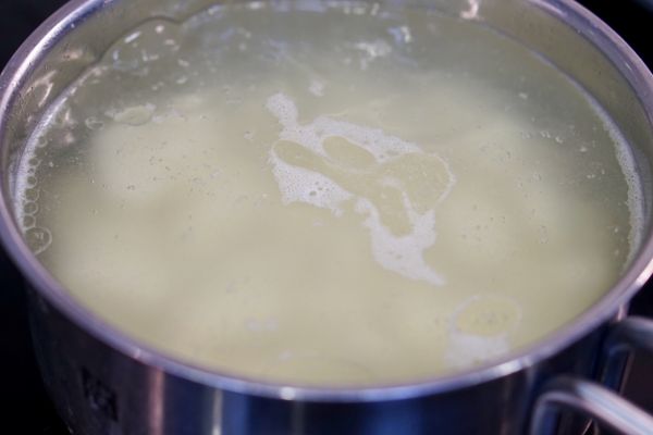 香肠青酱土豆意面