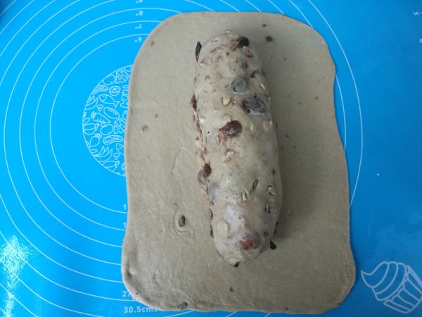 黑糖大杏仁软欧