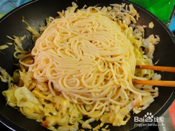 大虎虾圆白菜炒面
