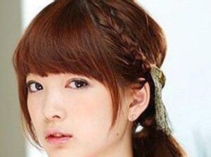 低扎马尾发型DIY打造冬日的浪漫华丽