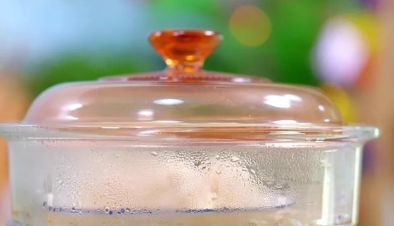 银耳虾球的做法
