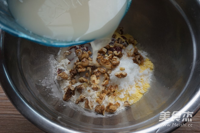 核桃玉米面发糕