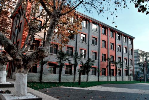 南京艺术学院播音主持历年的文化录取分数是多少