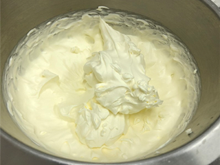 雪域草莓蛋糕怎么做？