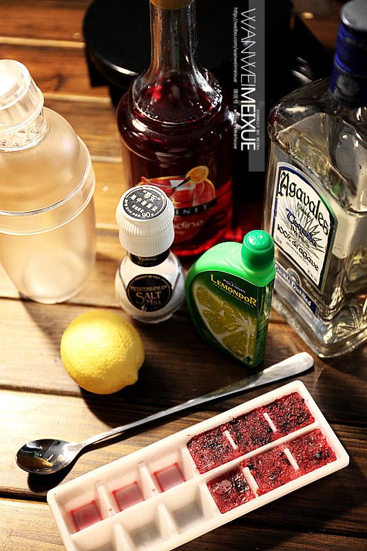 石榴龙舌兰鸡尾酒