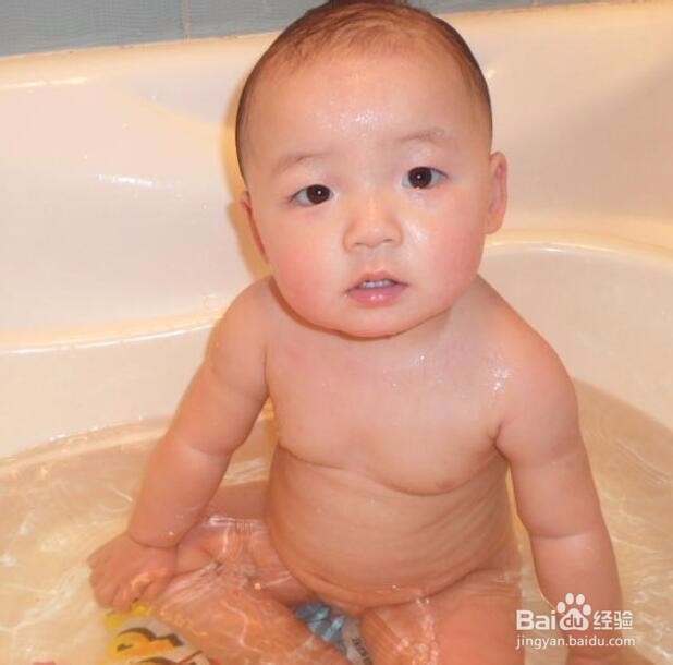 怎样做，才能让宝宝爱上洗澡？