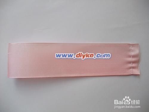 怎么用丝带做出漂亮蝴蝶结