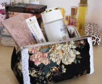 普通包包变潮物 DIY创意手拿包旧物利用教程