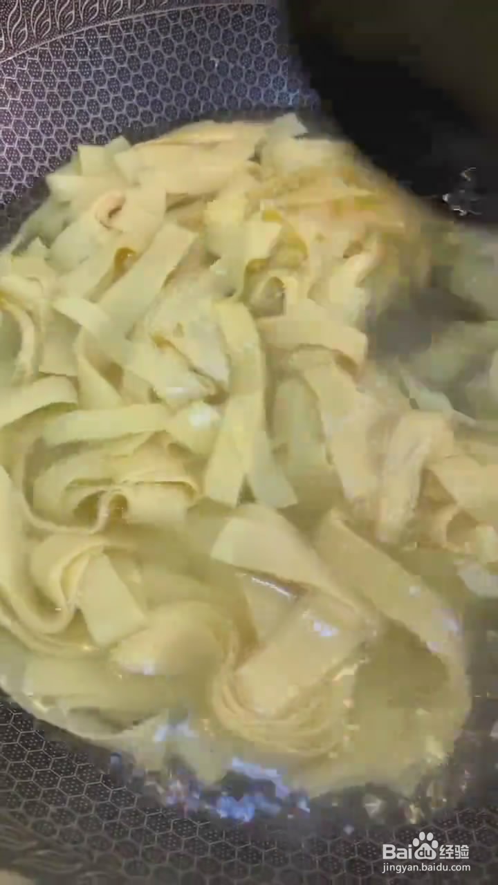 如何制作青椒豆皮