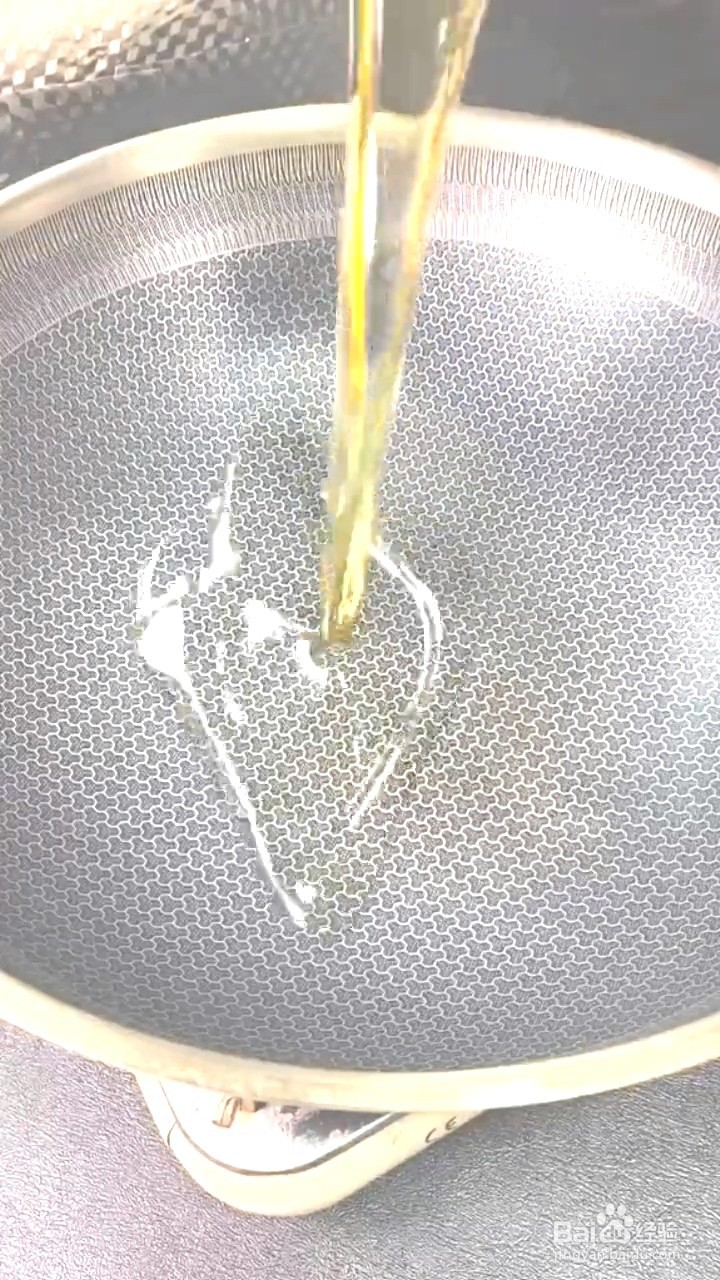 如何制作好吃的鸡腿？