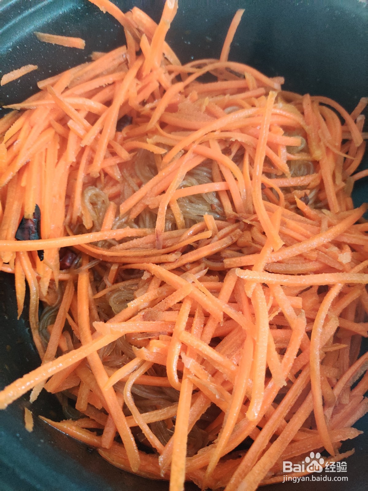 胡萝卜炒粉条的做法