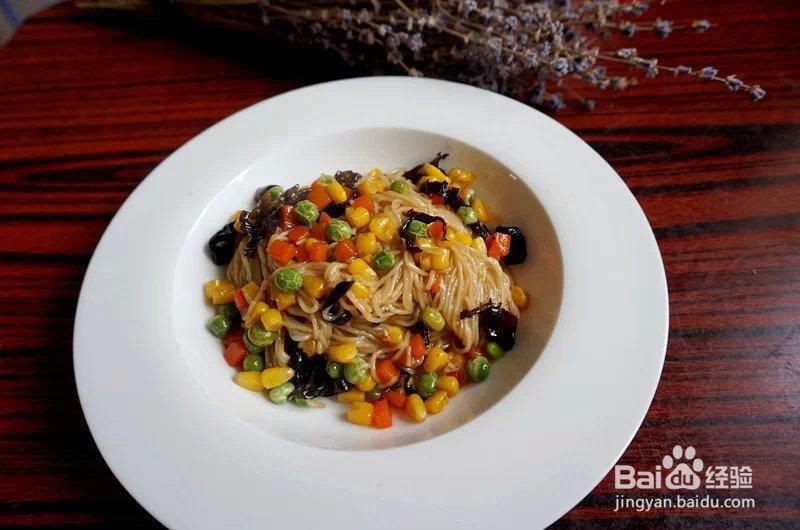 无法抵挡的五彩素菜焖面