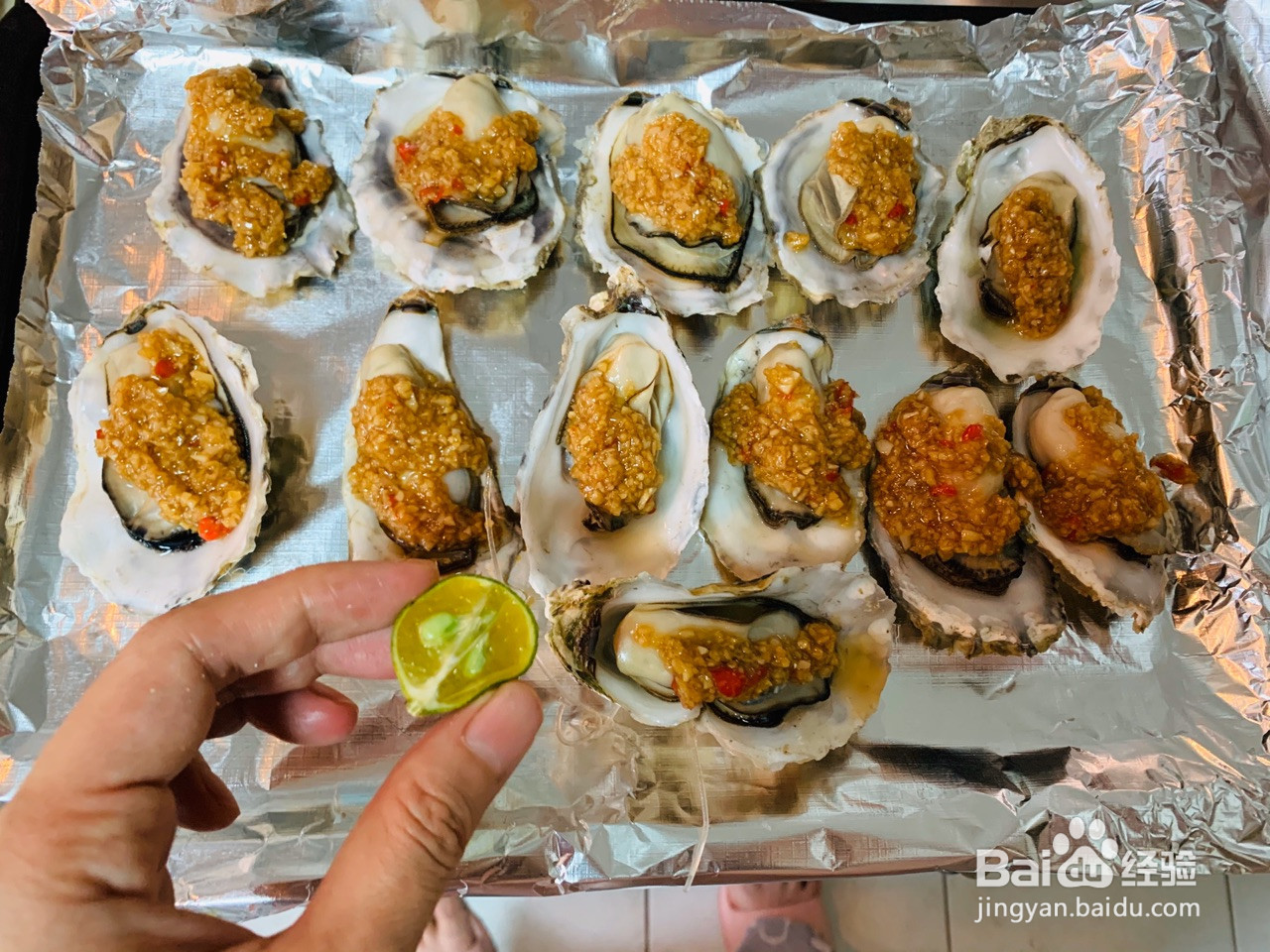 蒜蓉芝士焗生蚝的做法