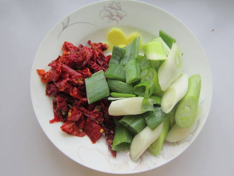 辣子鸡的制作方法是什么