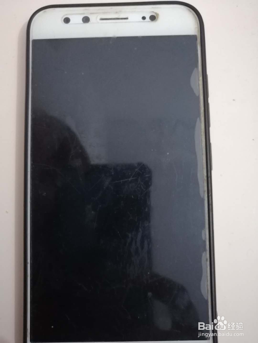 vivo手机摔黑屏了但有声音怎么办