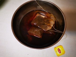 茶香鸡电饭煲版的做法