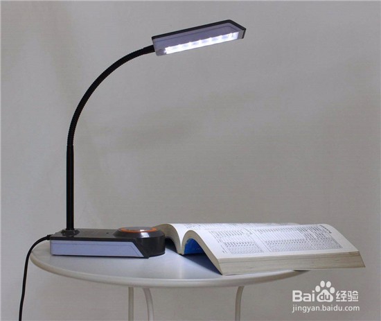 低龄小学生如何保护视力？