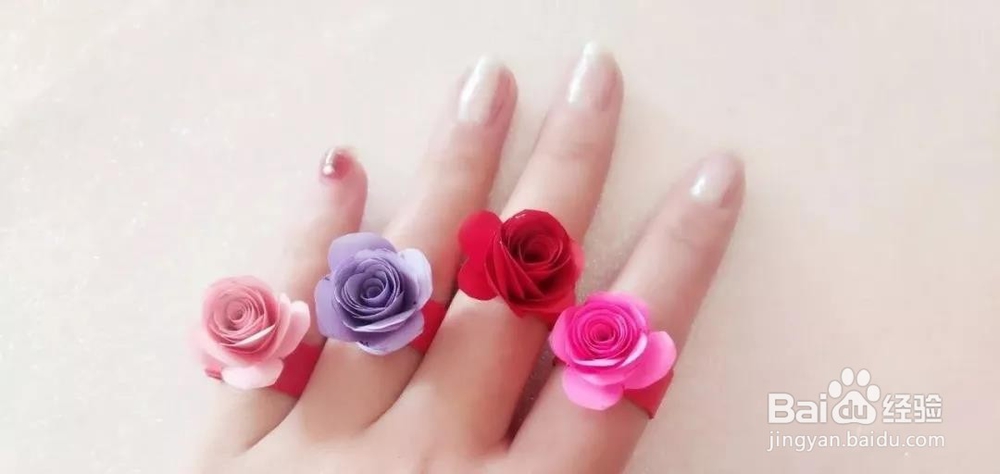 <b>折纸：2分钟折出一个漂亮的玫瑰花戒指</b>