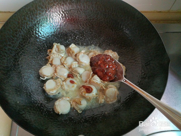 蒜香扇贝酱拌面的做法