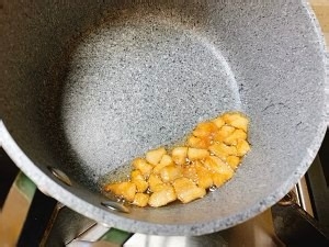 油豆腐烧肉-记忆中的味道的做法