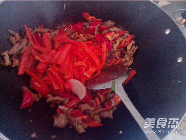 泡菜炒鸭肠的做法