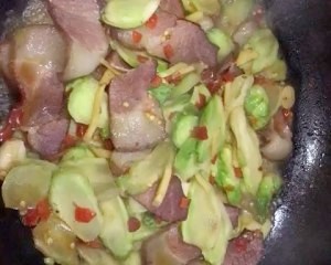 儿菜炒腊肉的做法