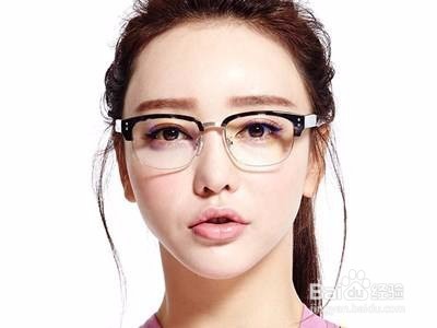 高度近视的症状有哪些