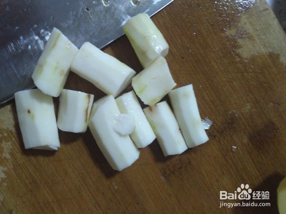 三药鲫鱼木瓜汤-奶妈妈下奶效果极佳