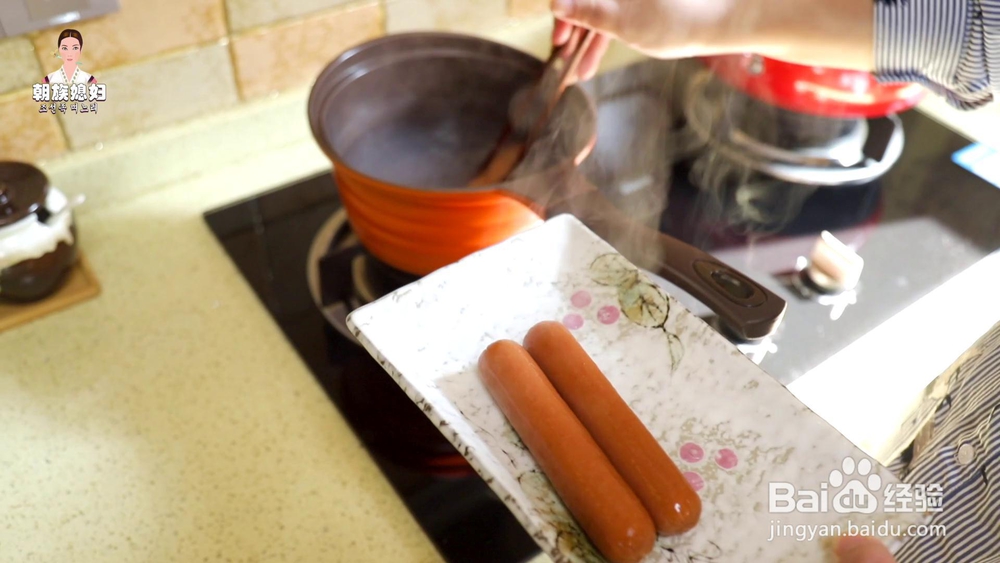 怎么做火鸡粉丝香肠串?