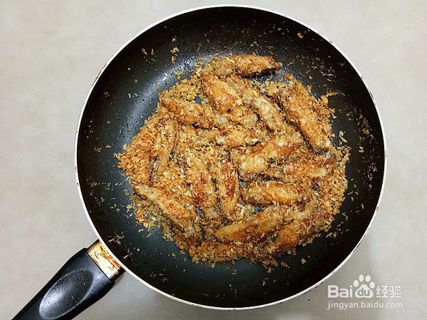 如何做出好吃的避风塘鸡翅