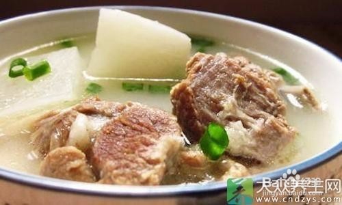 冬季必吃的萝卜羊肉汤