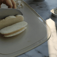 比饼干还好吃的蒜香烤馒头